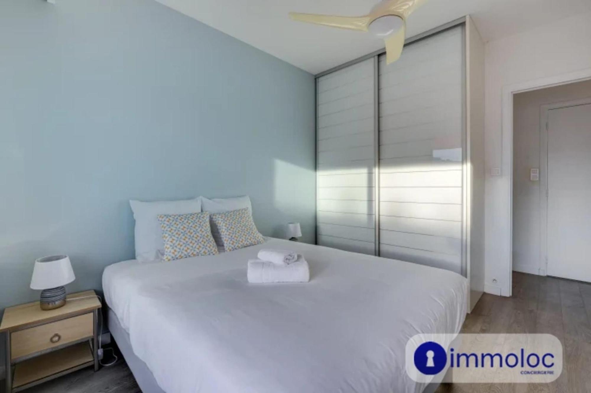Charming Air-conditioned With Terrace In Liberation Apartment